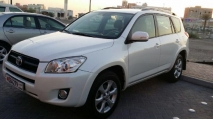 للبيع تويوتا RAV4 2011