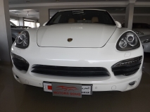 للبيع بورش Cayenne turbo 2011