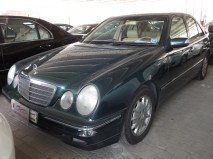 للبيع مرسيدس E class 2000