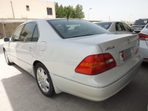 للبيع لكزس LS 2002