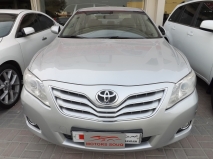 للبيع تويوتا camry 2011