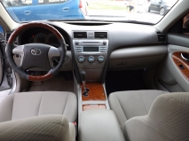 للبيع تويوتا camry 2010