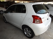 للبيع تويوتا Yaris 2006