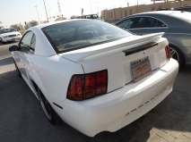 للبيع فورد Mustang  2000