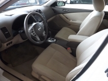 للبيع نيسان Altima 2010