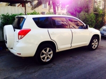 للبيع تويوتا RAV4 2006