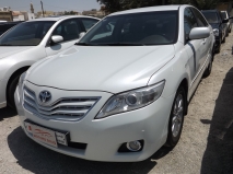 للبيع تويوتا camry 2011