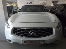 للبيع انفنيتي FX 2009