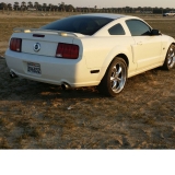 للبيع فورد Mustang  2008