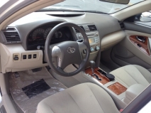 للبيع تويوتا camry 2010