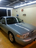 للبيع فورد Crown Victoria 2006