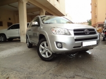 للبيع تويوتا RAV4 2010