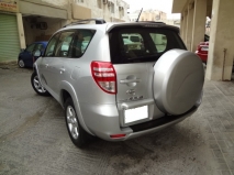 للبيع تويوتا RAV4 2010