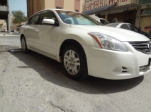 للبيع نيسان Altima 2012