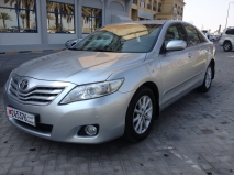 للبيع تويوتا camry 2010