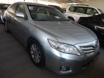 للبيع تويوتا camry 2010