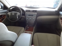 للبيع تويوتا camry 2010