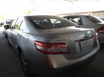 للبيع تويوتا camry 2010