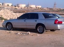 للبيع فورد Grand Marquis 2000