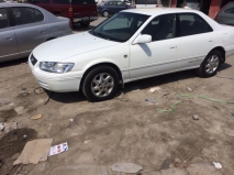 للبيع تويوتا camry 1999