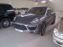 للبيع بورش Cayenne turbo 2011