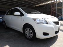 للبيع تويوتا Yaris 2011