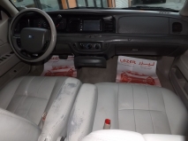 للبيع فورد Crown Victoria 2008