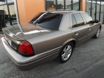 للبيع فورد Crown Victoria 2008