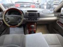 للبيع تويوتا camry 2005