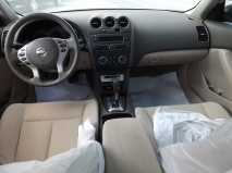 للبيع نيسان Altima 2010