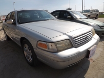 للبيع فورد Crown Victoria 2002