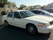 للبيع فورد Crown Victoria 2004