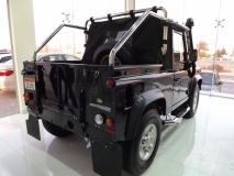 للبيع لاند روفر DEFENDER 2009