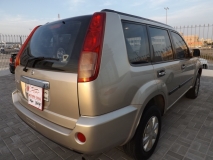 للبيع نيسان  2011