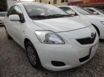 للبيع تويوتا Yaris 2011