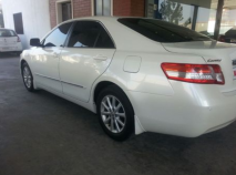 للبيع تويوتا camry 2011