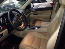 للبيع جيب Grand Cherokee 2013