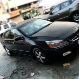 للبيع هوندا Accord 2004