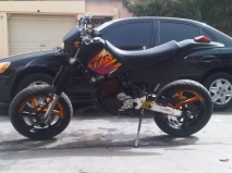 للبيع دراجات نارية Yamaha 2000 item thumb 2