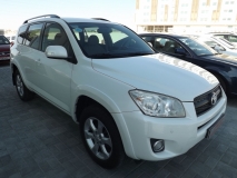 للبيع تويوتا RAV4 2011