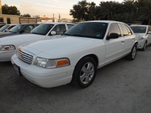 للبيع فورد Crown Victoria 2012