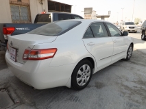 للبيع تويوتا camry 2011