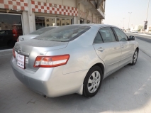 للبيع تويوتا camry 2011