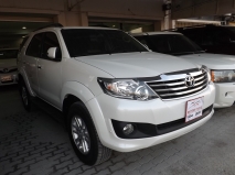 للبيع تويوتا Fortuner 2014