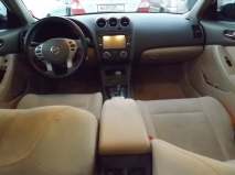 للبيع نيسان Altima 2010