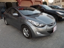 للبيع هونداي Elantra 2012