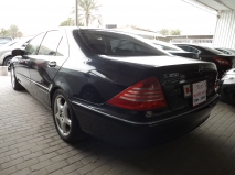 للبيع مرسيدس S class 2004