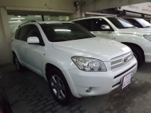 للبيع تويوتا RAV4 2008