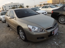 للبيع هوندا Accord 2006