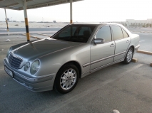 للبيع مرسيدس E class 2002